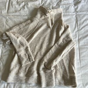 Offline by Aerie Snowday Mock Neck Sweatshirt in EUC